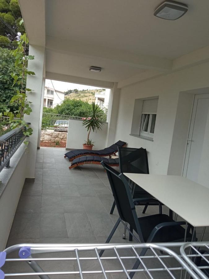 Apartmani Jure Peric ดูเช ภายนอก รูปภาพ
